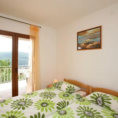 App For 5 Persons, Big Terrace, 2 Bdr, 299 *