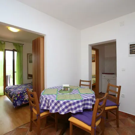 App For 5 Persons, Big Terrace, 2 Bdr, 299