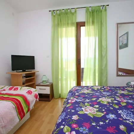 App For 5 Persons, Big Terrace, 2 Bdr, 299 아파트 라벡