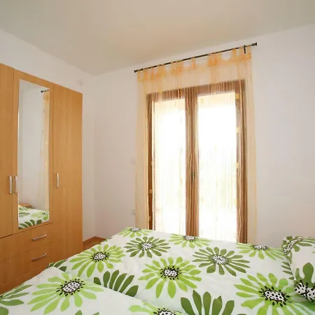 App For 5 Persons, Big Terrace, 2 Bdr, 299 아파트 *
