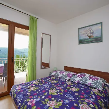 App For 5 Persons, Big Terrace, 2 Bdr, 299 Rabac